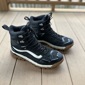 Vans - Ultrarange Exo Hi GORE-TEX® MTE-3 Black & Bone